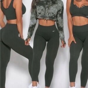 Bombshell sportswear